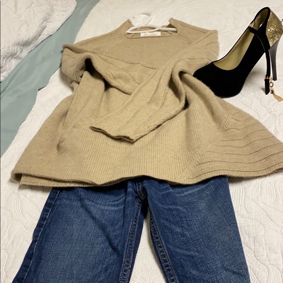 EUC AUTHENTIC Escada Sweater - Picture 4 of 8